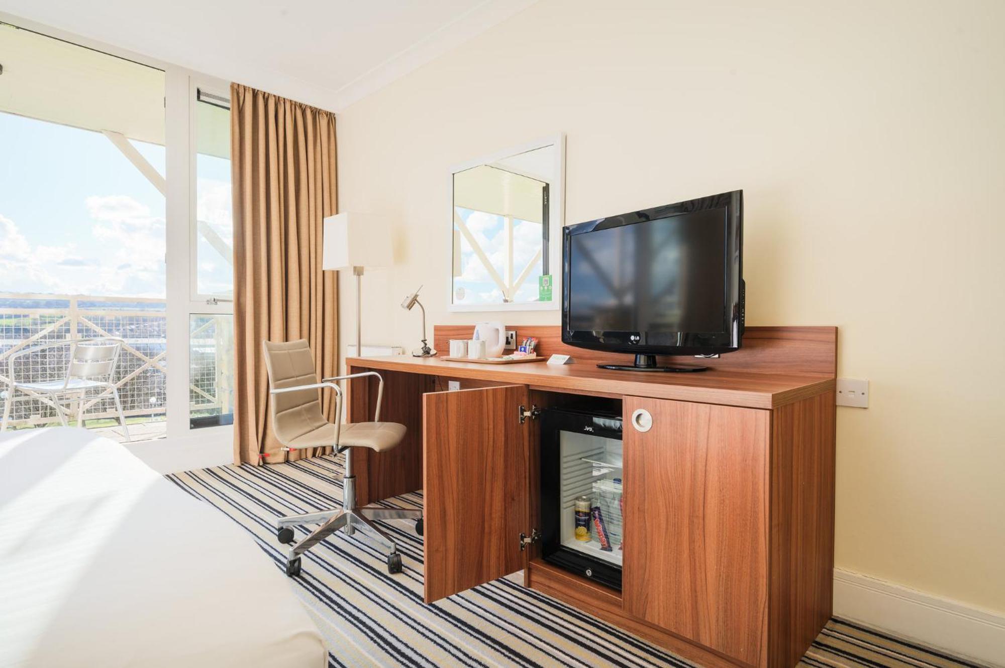Holiday Inn Leeds Brighouse By Ihg Екстериор снимка