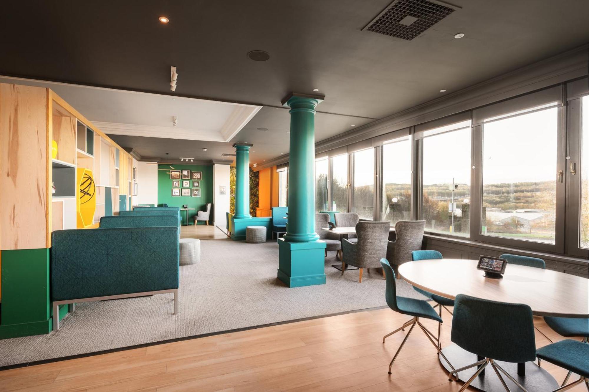 Holiday Inn Leeds Brighouse By Ihg Екстериор снимка