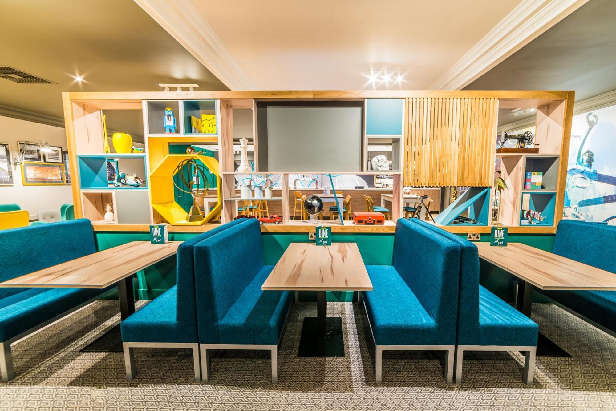 Holiday Inn Leeds Brighouse By Ihg Екстериор снимка