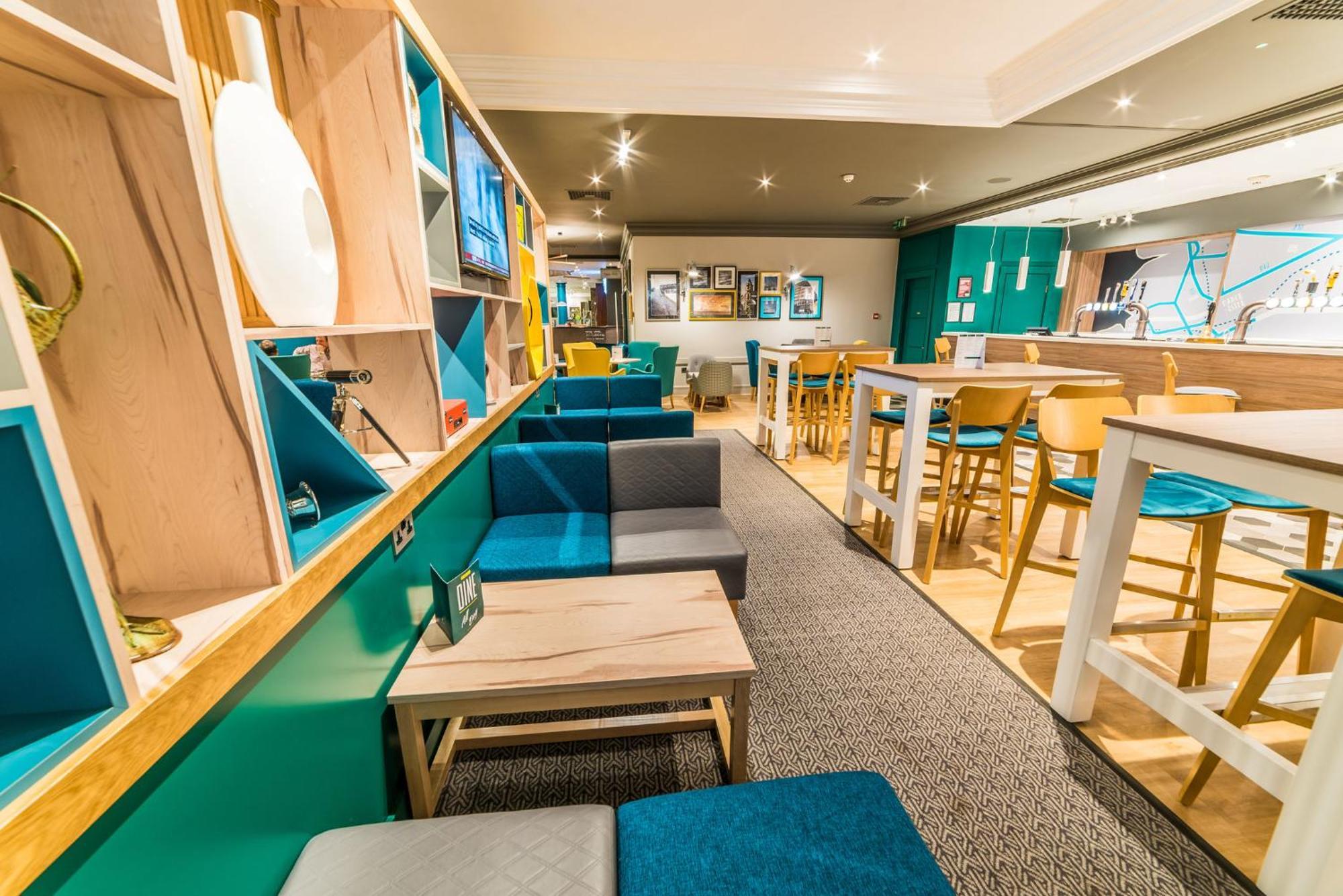 Holiday Inn Leeds Brighouse By Ihg Екстериор снимка