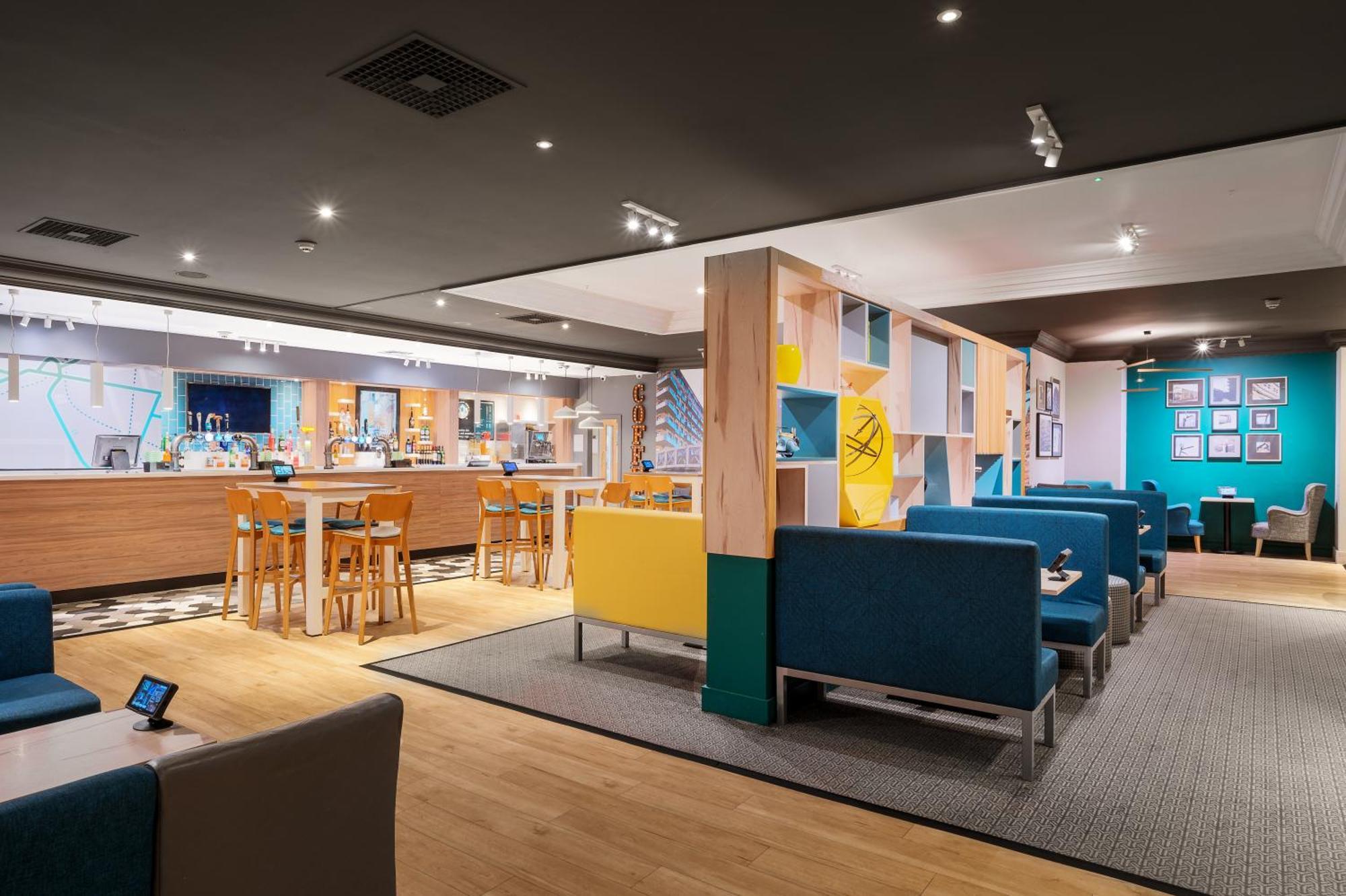 Holiday Inn Leeds Brighouse By Ihg Екстериор снимка
